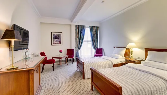 غرفة كلاسيكية بسرير مزدوج أو سريرين منفصلين، Vilnius Grand Resort 1/3
