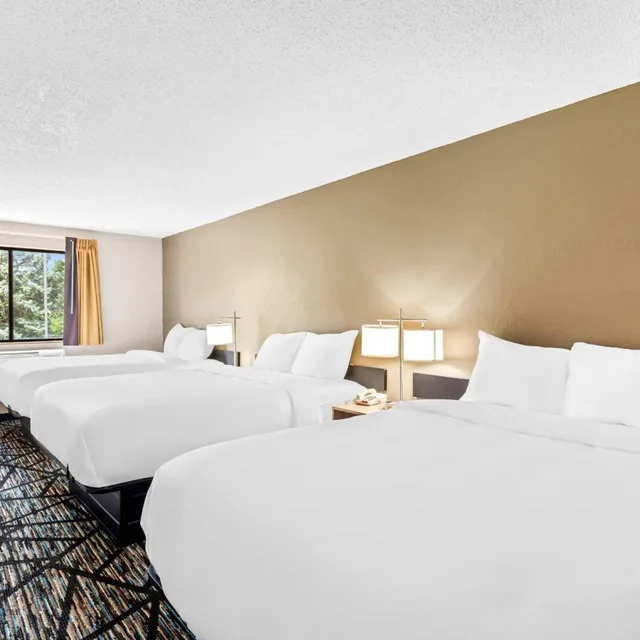 Room, Quadruple, Quality Inn & Suites Howe - Sturgis 1/1