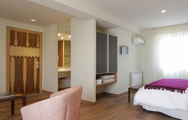 غرفة سوبيريور بسرير كينج وسرير فردي، Plaza Paradiso Petit Hotel 5/8