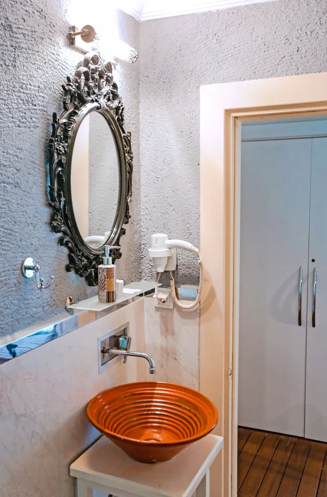 جناح غراند بسرير مزدوج بإطلالة على المسبح بغرفة نوم واحدة مع أريكة بمطبخ صغير، The Suite Apart Hotel Kaleici 6/6