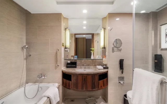 جناح بسرير كينج مع دخول صالة النادي لذوي الإعاقة، CROWNE PLAZA KUNMING CITY CENTRE 3/3
