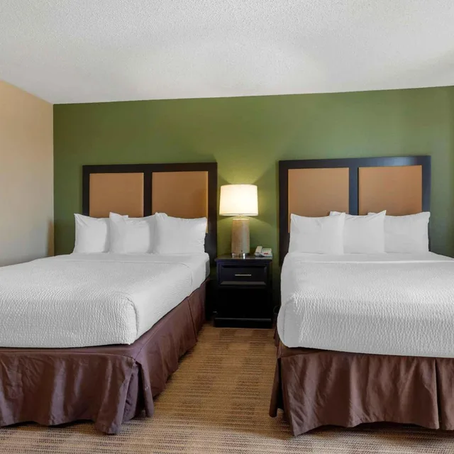 Deluxe, Studio, 2 Queen Beds, Extended Stay America - Cleveland - Great Northern Mall 2/10