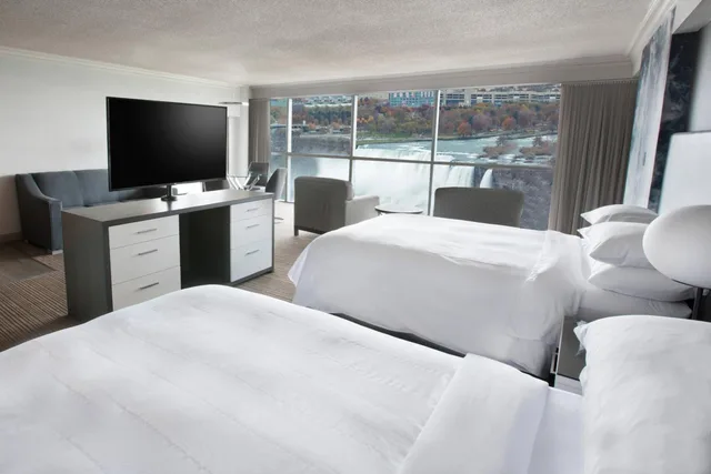 جناح رئاسي جونيور بسرير كينج، Niagara Falls Marriott on The Falls 3/7