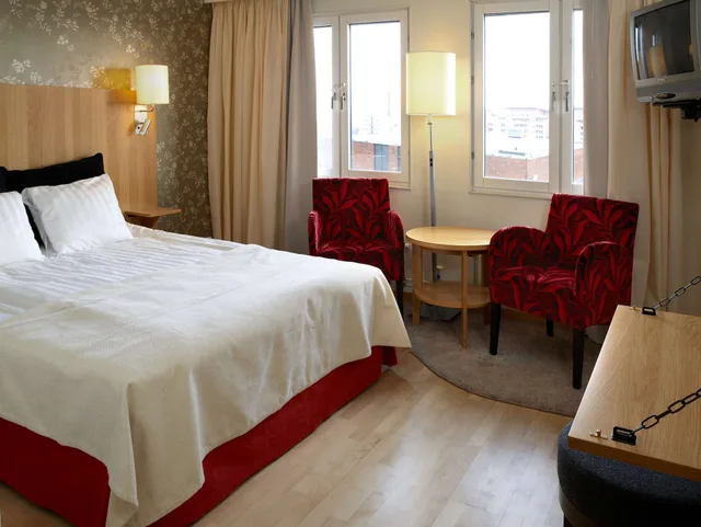 Standard, Queen Bed, Nordic Buringen Hotel 1/3