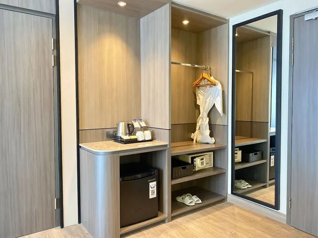 Express, Suite, Queen Bed، Swiss-Belexpress Jemursari Surabaya 7/7