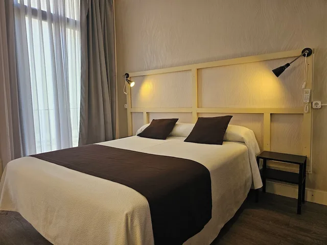 غرفة داخلية سوبيريور بسرير مزدوج بحوض استحمام، Hotel Palermo 3/10