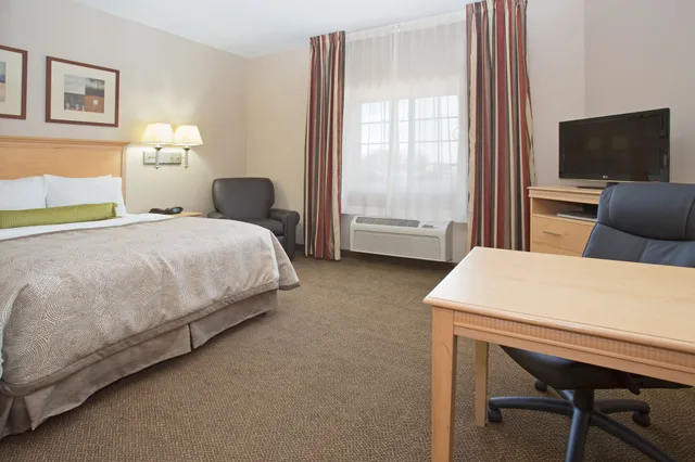 غرفة بسرير كوين بغرفة نوم واحدة، Candlewood Suites Peoria At Grand Prairie 3/9