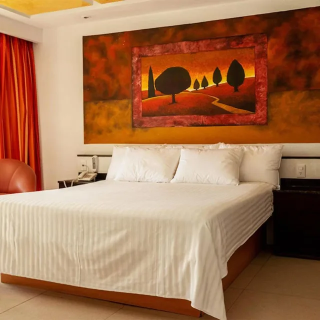 جناح بسرير كوين، Hotel Borda Cuernavaca 6/10