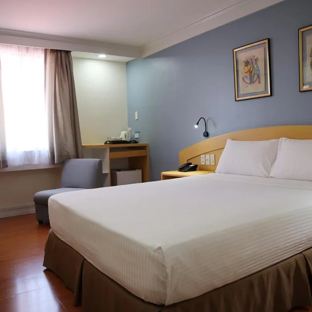 غرفة ديلوكس بسرير كوين، Fersal Hotel Malakas 3/4