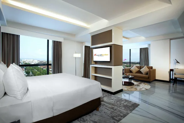 Business, Suite, Queen Bed, Swiss Belboutique Yogyakarta 1/2