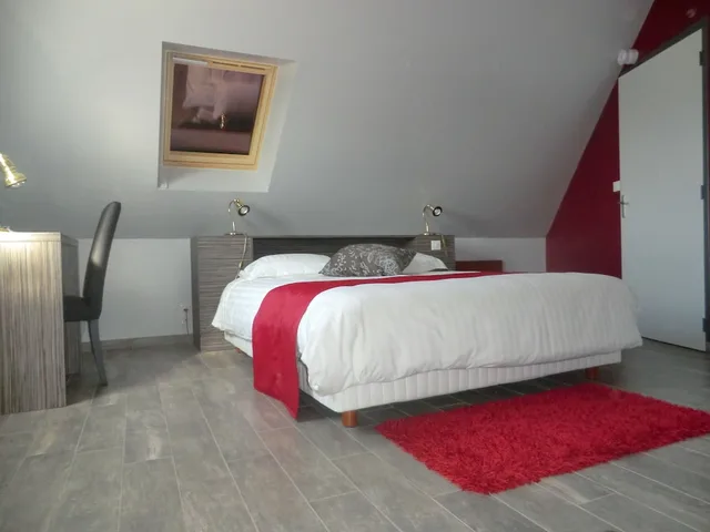 غرفة قياسية ثلاثية بثلاثة أسرّة، Hotel Les 13 Assiettes 7/10