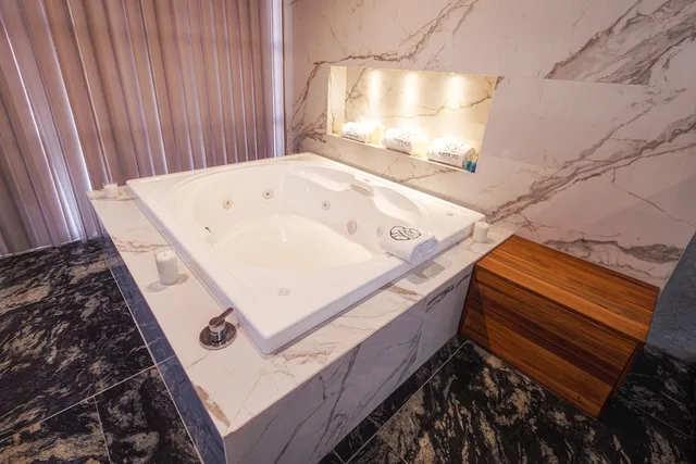 جناح بريميوم بسرير كينج وسريرين مزدوجين، Hotel and Spa Mansion Solis by Hotsson 9/9