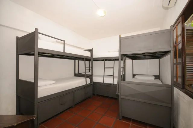 سكن مشترك مختلط بستة أسرّة بحمام خاص، Che Lagarto Hostel Búzios 4/7