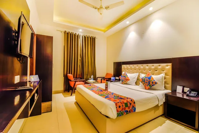Super, Deluxe, Double Bed، HOTEL LE GOLDEN 1/2