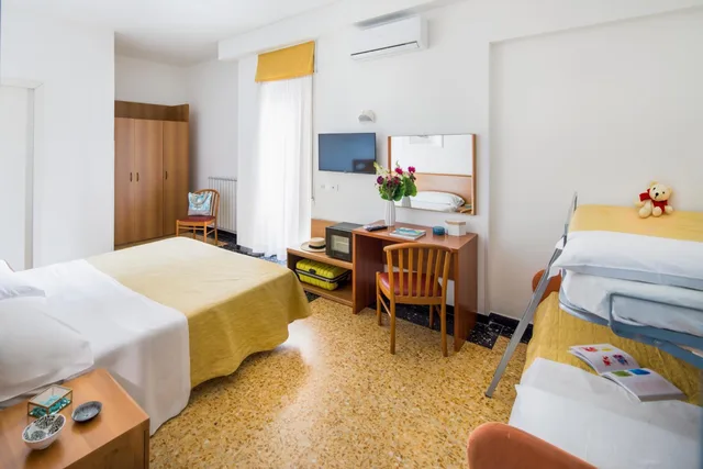 Superior, Family, HOTEL MAYOLA 5/7