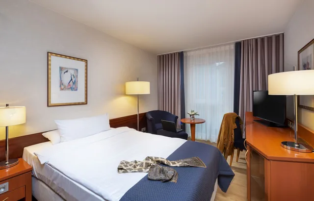 غرفة كلاسيكية مفردة بسرير فردي، Maritim Hotel Wurzburg 1/4