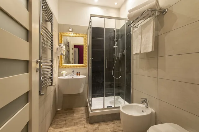 Room, Double Bed, Five Rooms Rome 9/10