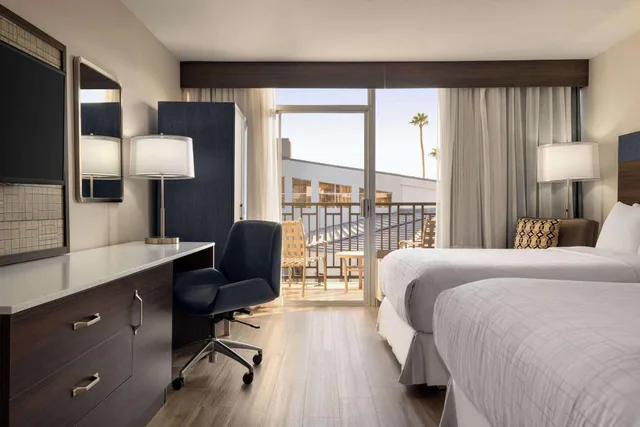 Suite, Multiple Beds، Wyndham Phoenix Airport/ Tempe 2/3