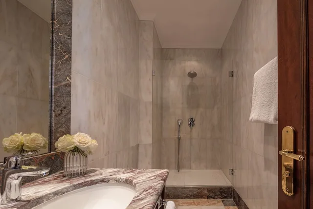 Deluxe, Twin Beds, Anantara Palazzo Naiadi 4/6