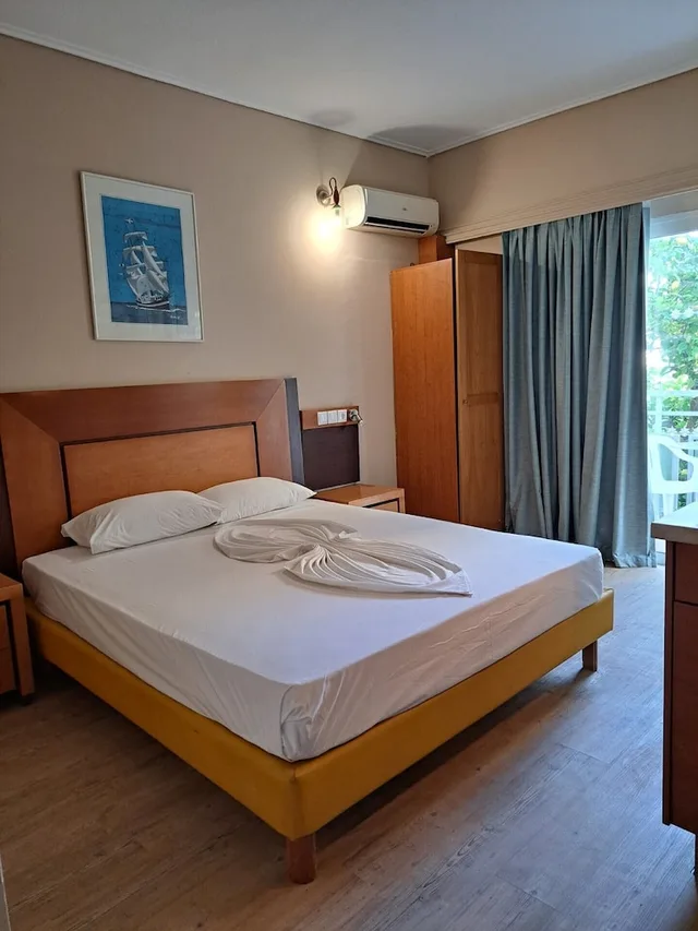 استوديو بسريرين منفصلين، Bristol Hotel & Apartments 1/5