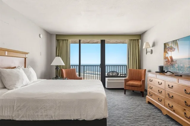 غرفة قياسية بسريرين كوين بإطلالة جزئية على البحر بمطبخ، Nautilus Inn 4/10