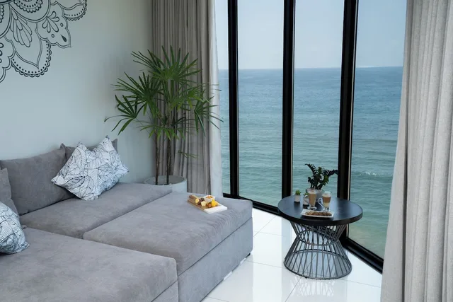 1 Bedroom, Signature, Suite, King Bed, Sea Front، Hotel MaRadha Colombo 4/9