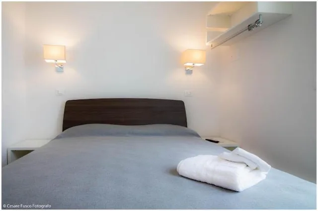 غرفة بسرير مزدوج بإطلالة على البحر، Hotel Caraibi 2/6