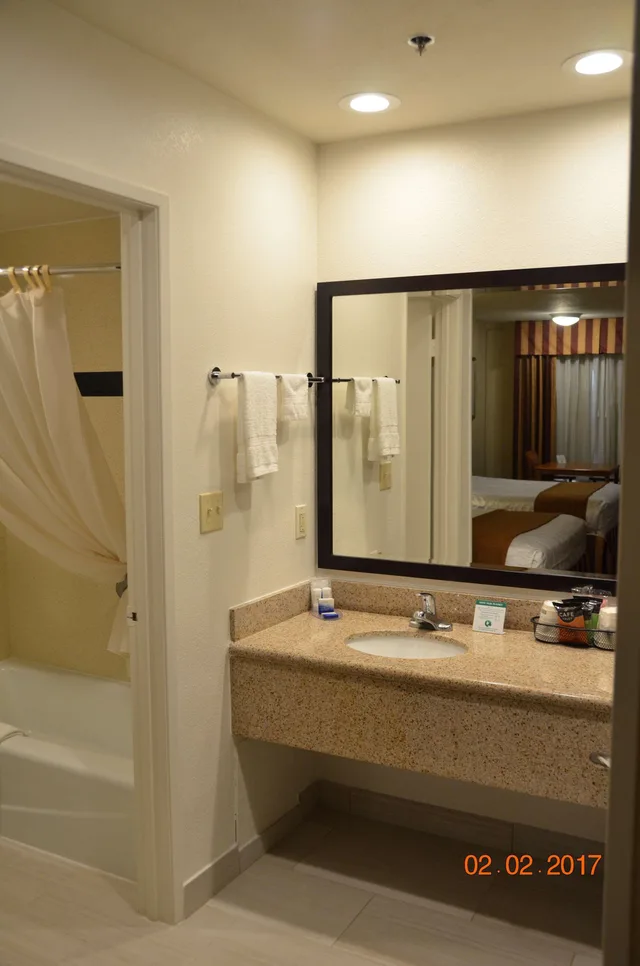 Room, Best Western Norwalk Inn 6/6