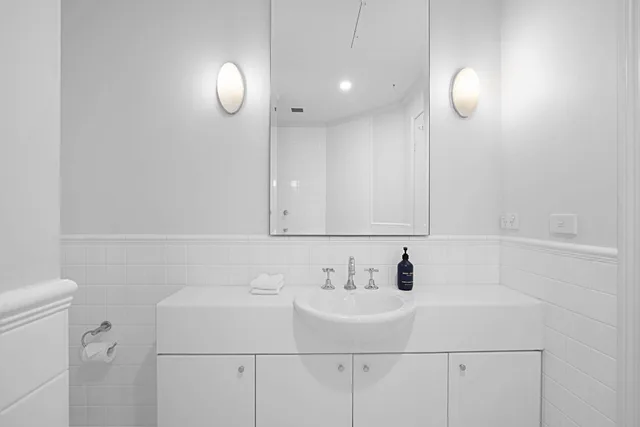 شقة بسرير كوين، Comfort Apartments Melbourne Central 8/10