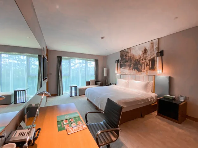 غرفة بريميوم بسرير كينج، HOLIDAY INN GUANGZHOU SCIENCE CITY 2/4