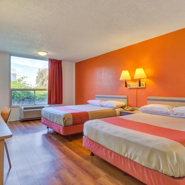 غرفة بسريرين كوين، Motel6 Belmont, CA San Francisco Redwood City 1/10