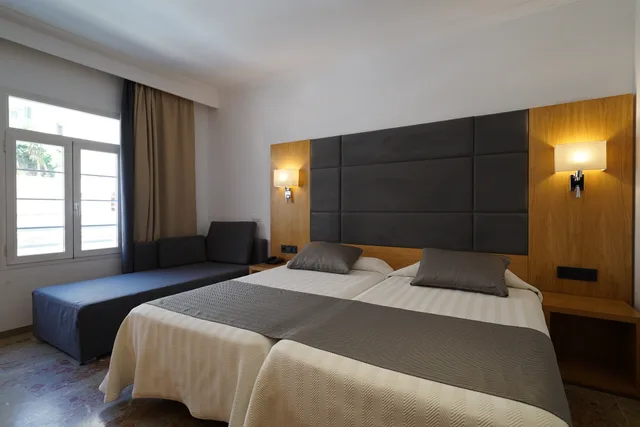غرفة قياسية ثلاثية بسرير فردي، Hotel Artmadams 3/7