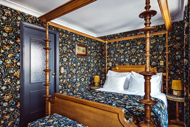 Parisian, Queen Bed، Hôtel Eldorado 2/4