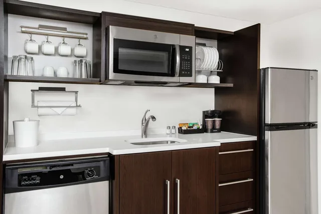 استوديو بسريرين كوين، Home2 Suites By Hilton Long Island Brookhaven 2/4
