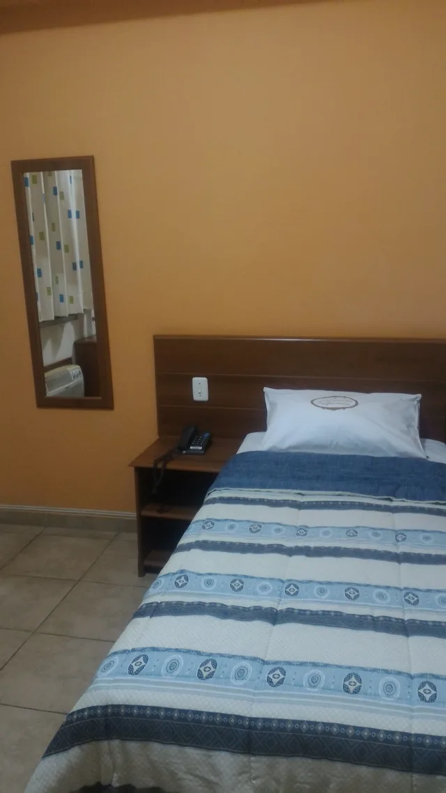 غرفة قياسية مفردة بسرير فردي بحمام خاص، Hotel Pousada Valparaiso 3/7