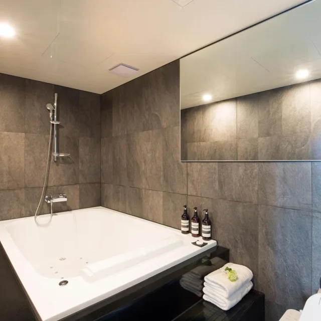 جناح، Hotel Foret Premier Nampo 7/7