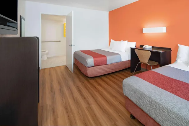 غرفة رباعية لذوي الإعاقة، Motel6 Thousand Oaks, CA 5/10