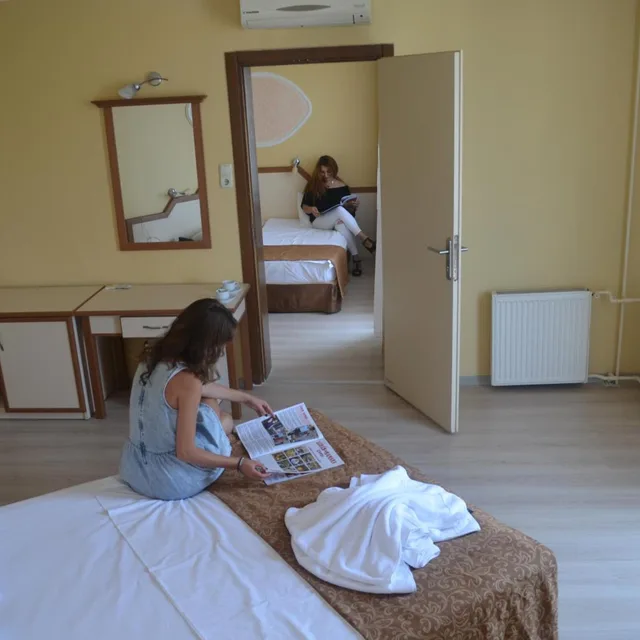جناح، Ayvalik Palas Hotel 6/8