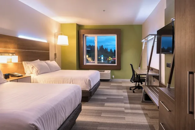 غرفة قياسية بسريرين كوين لذوي الإعاقة، Holiday Inn Express And Suites Victoria Colwood 3/6