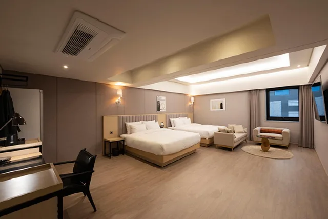 غرفة بريميير بسريرين منفصلين، Yeonsan Hound Hotel 1/3