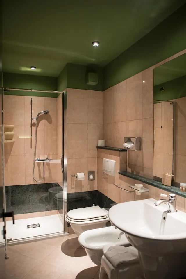 غرفة ثلاثية بثلاثة أسرّة بشرفة، Hotel Miro 1/1