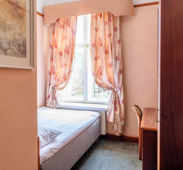 غرفة صغيرة بسرير مزدوج، Victoria Hotel 1/5