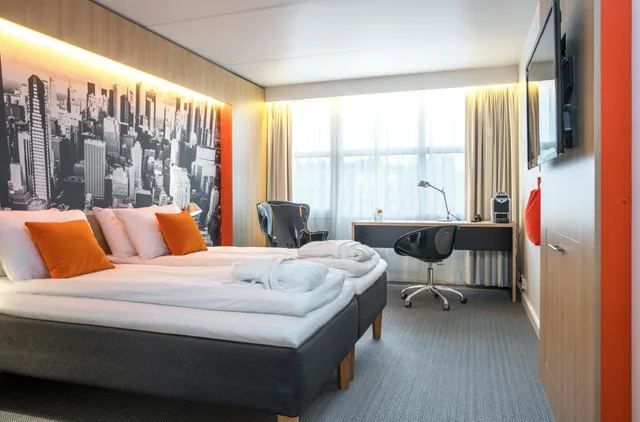 غرفة سوبيريور بسرير مزدوج أو سريرين منفصلين، Thon Hotel Bergen Airport 2/8