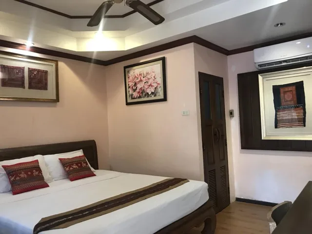 غرفة قياسية بسرير مزدوج، Pha Thai House 1/7