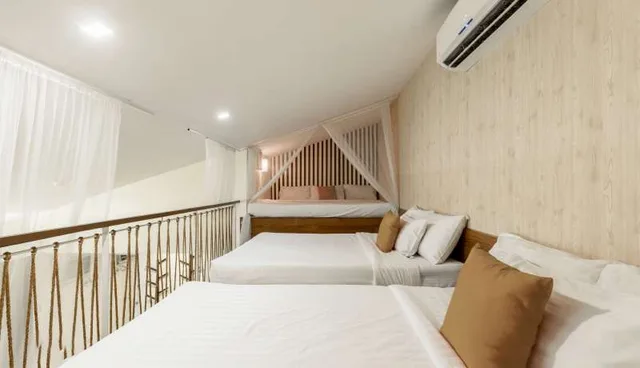جناح، The Selah Garden Hotel 1/2