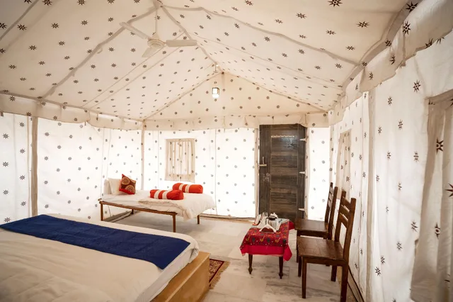 Super, Deluxe، Dynasty Desert Camp 2/2