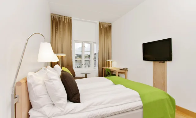 غرفة قياسية بسرير كوين، Thon Hotel Kristiansund 4/4