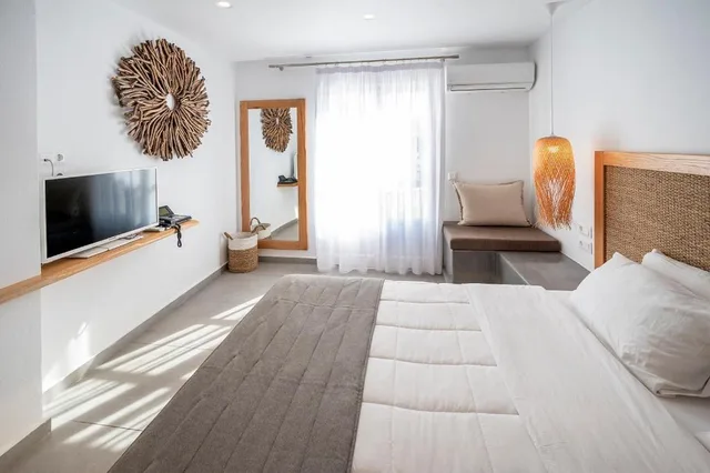 Superior, Garden and Pool View، Smy Mediterranean White Santorini - Adults Only 2/8