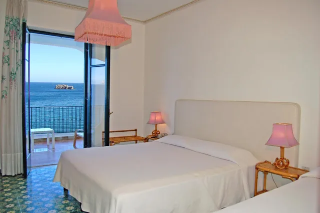 غرفة سوبيريور ثلاثية بإطلالة على البحر، Lido Mediterranee 3/10