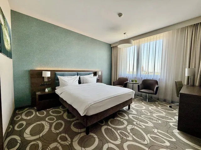 غرفة قياسية بسرير كوين، HOLIDAY INN DABROWA GORNICZA 1/6